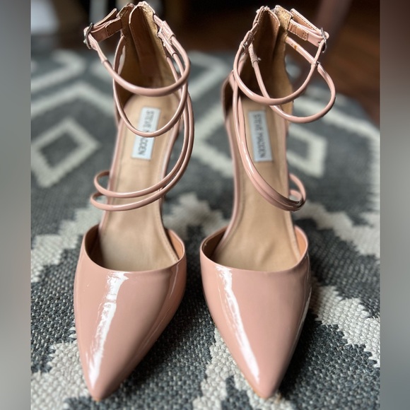 Steve Madden Shoes - 𝗦𝗧𝗘𝗩𝗘 𝗠A𝗗𝗗𝗘𝗡 Nude Strappy Heels Size 9
